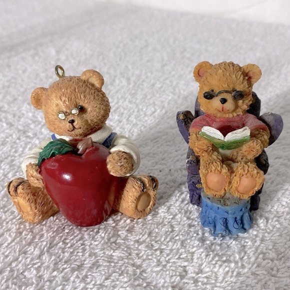 Vintage Adorable Bear Figurines on Swing - Picture 11 of 11
